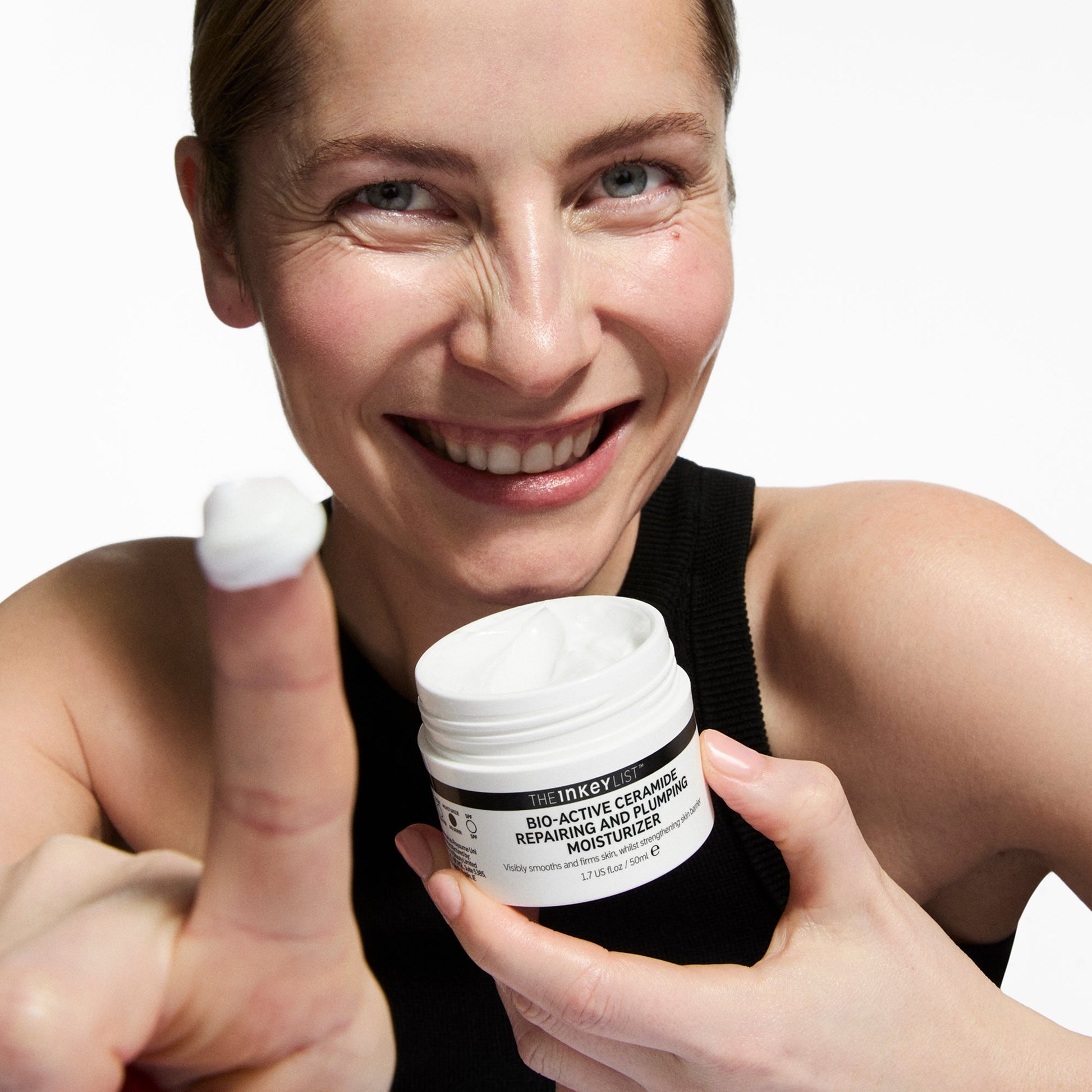 bio-active-ceramide-moisturizer-z3 Bio-Active_Model_2000x2000_7b381857-d412-4a9c-beec-0c29b7cc157b.jpg